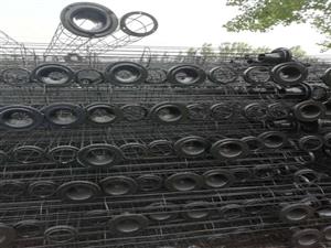 除塵器骨架在濾袋內(nèi)部中是如何使用的呢？設(shè)備圖片